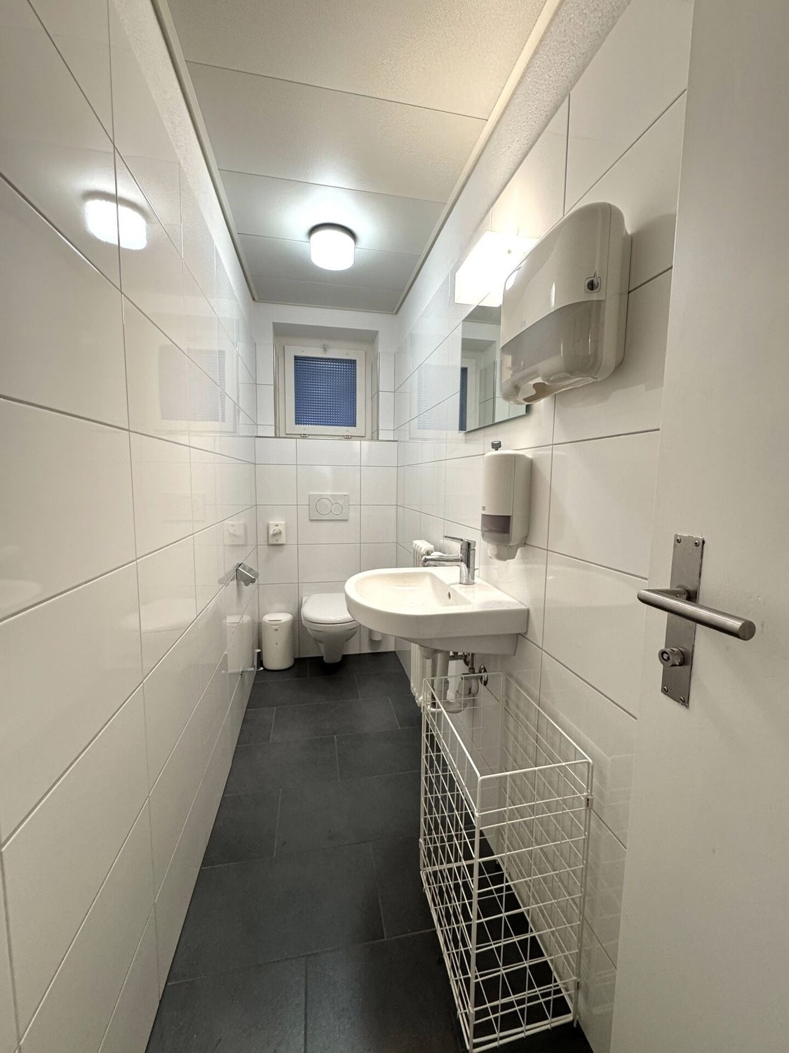97m² commerciale