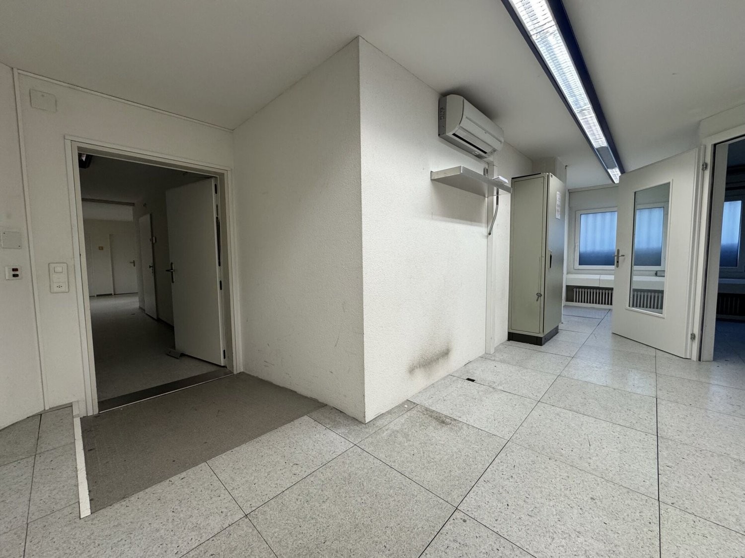 97m² commerciale