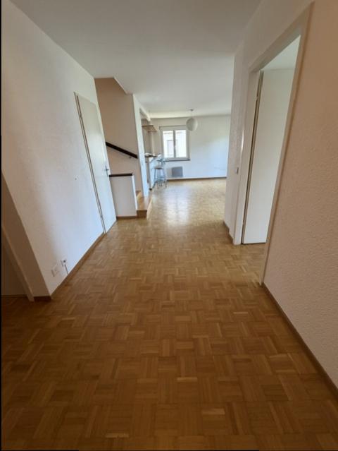 5 rooms apartment