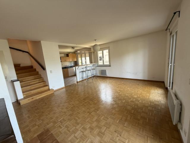 5 rooms apartment
