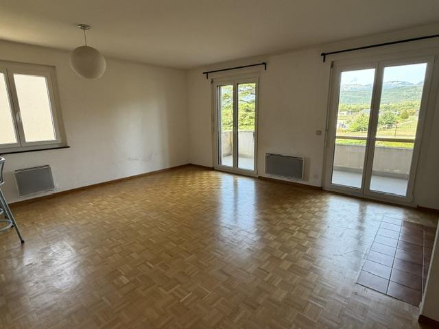 5 rooms apartment