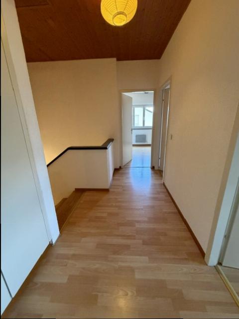 5 rooms apartment