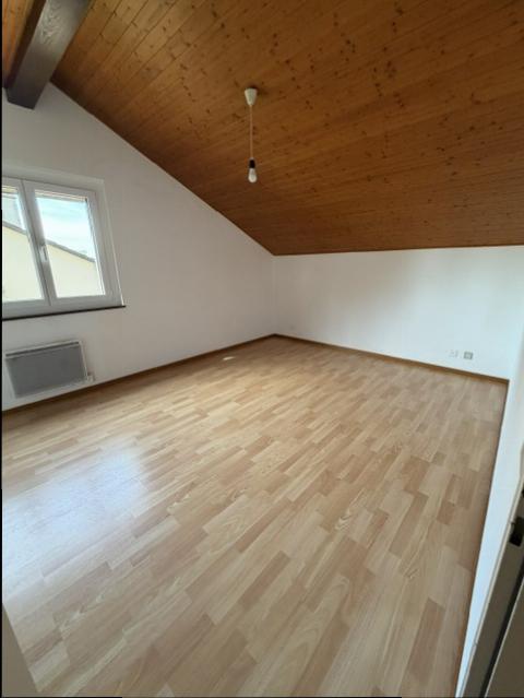5 rooms apartment