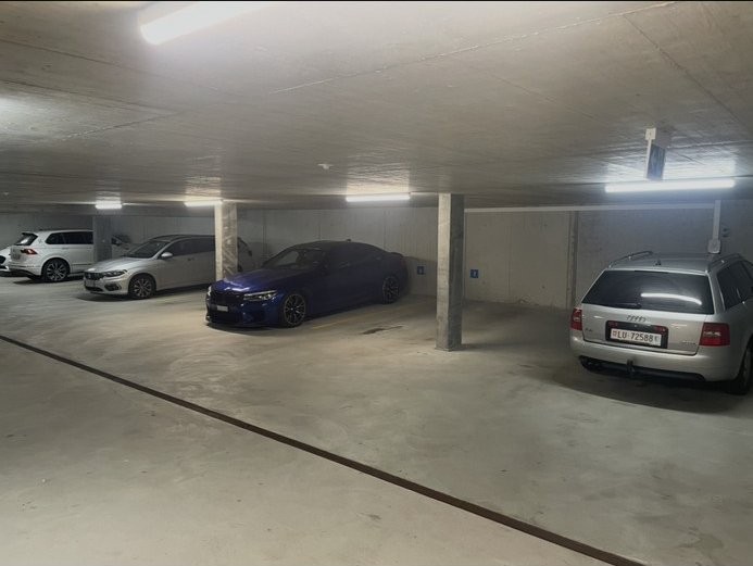 Tiefgaragenplatz