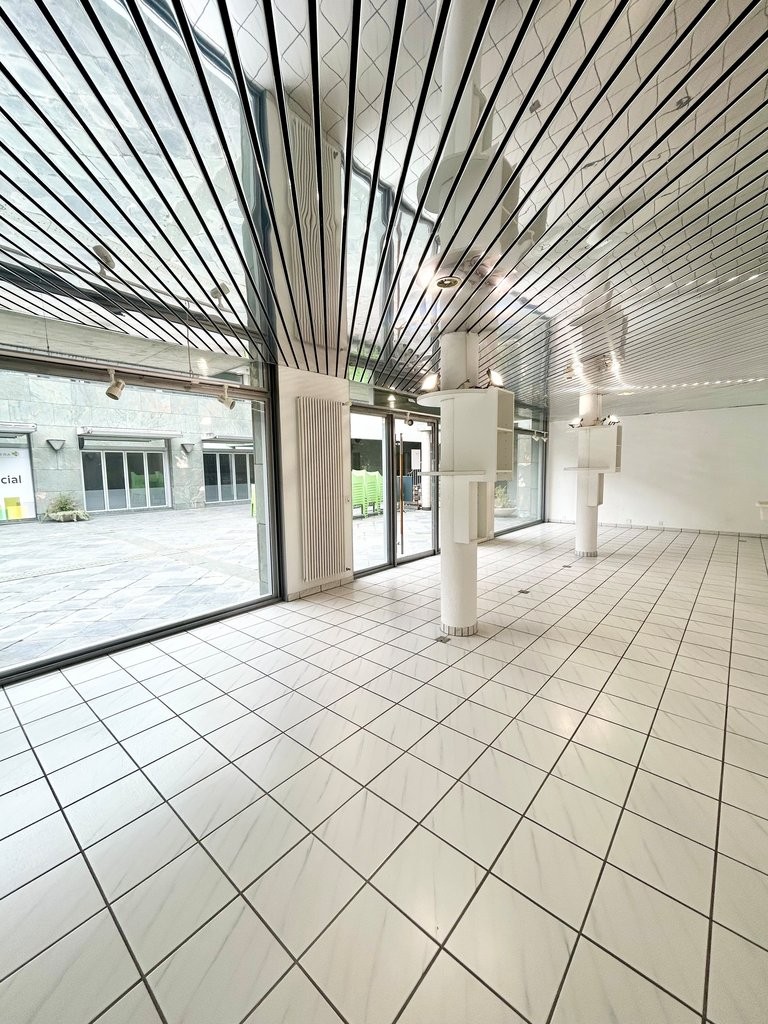 50m² negozio