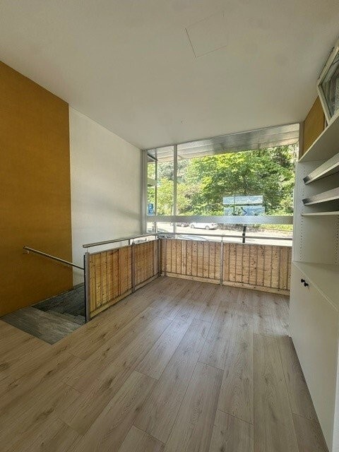 65m² negozio, foto 2 di 6