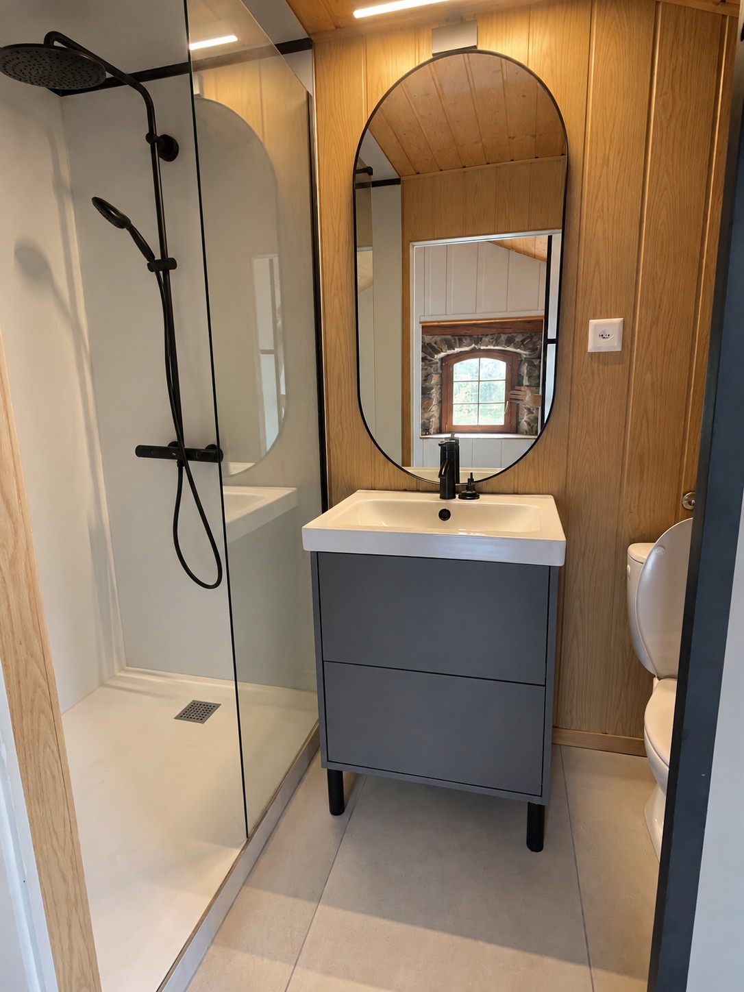 2 rooms single house