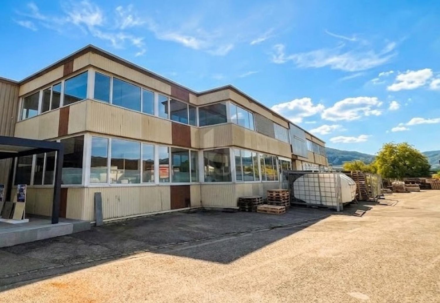 fabbrica di 460m²