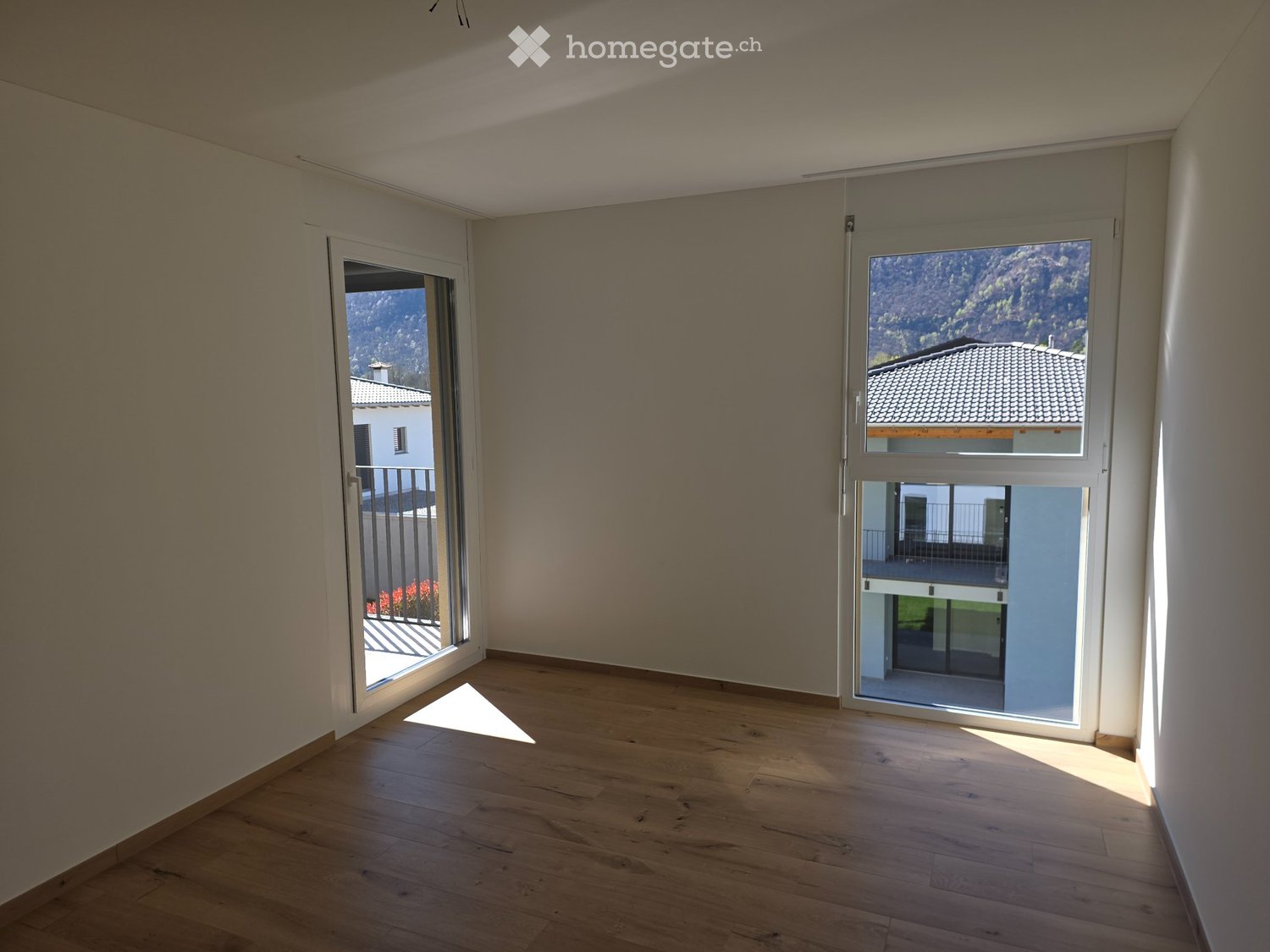 3 ½ Zimmer Wohnung","description":"3.5-Zimmer-Wohnungen im 1. und 2. Obergeschoss in einem Neubau in Cresciano (10 Wohnungen + Physiotherapie) zu vermieten. Grosszügige Fläche, zwei Terrassen, zwei Badezimmer, nach Süden ausgerichtet. Heizung/Kühlung mittels wassergeführter Bodenheizung/Bodenkühlung