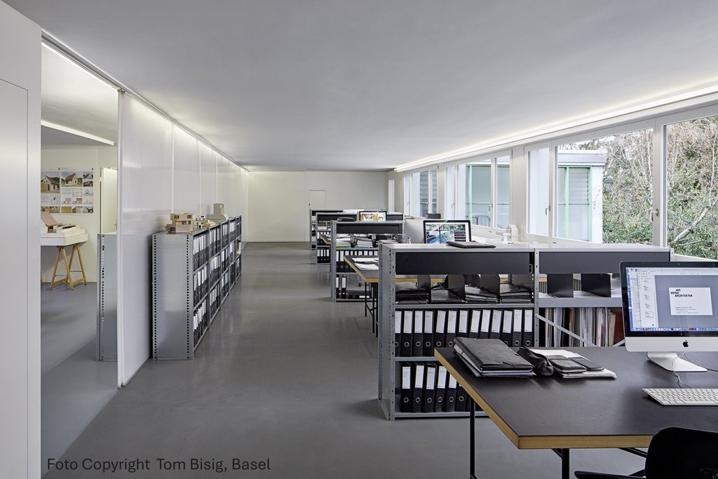 ufficio di 184m², foto 2 di 6