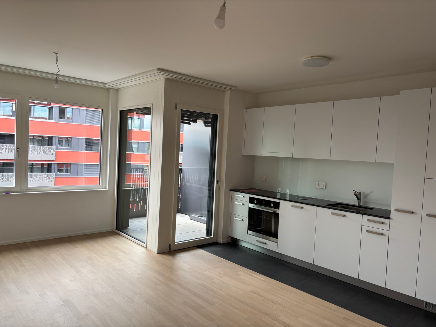 Appartamento di 2 ½ locali, foto 2 di 4