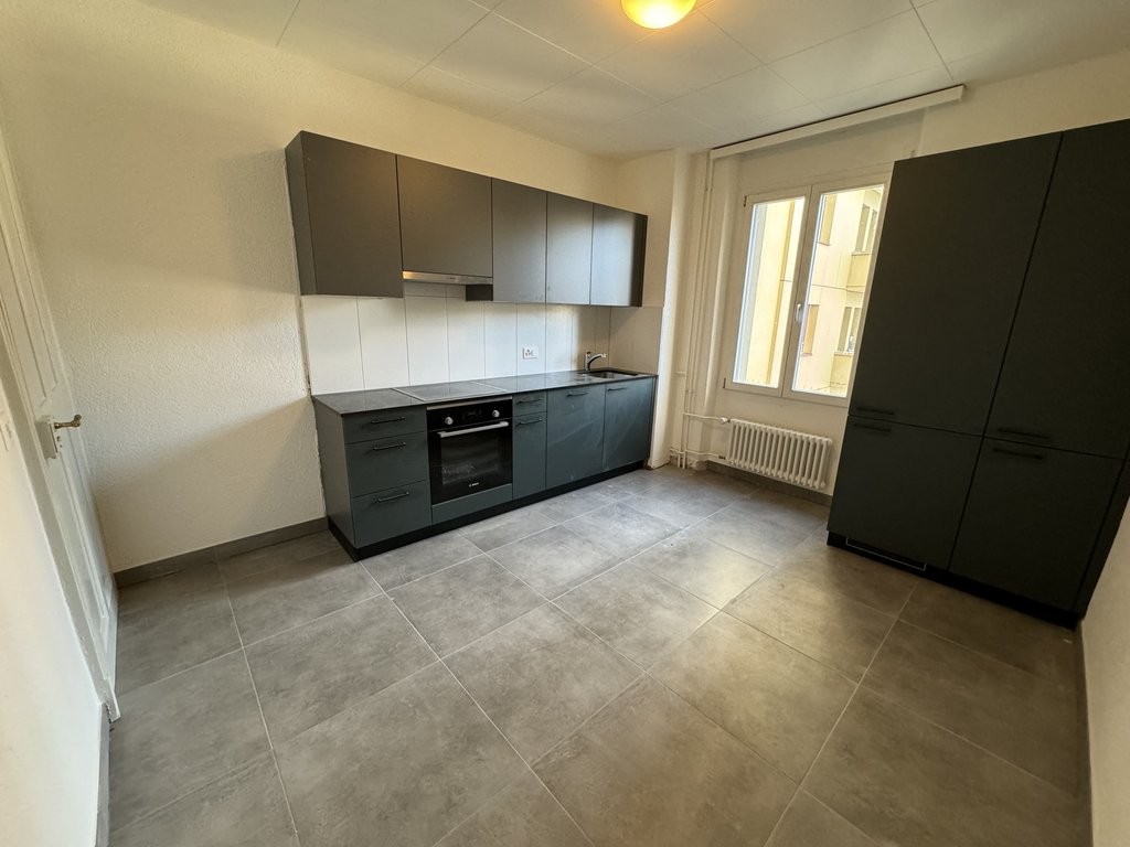 appartamento di 5 locali, foto 5 di 9