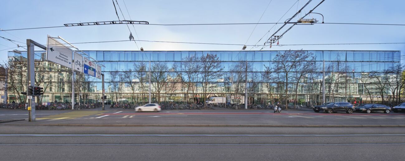450m² ufficio, foto 1 di 8