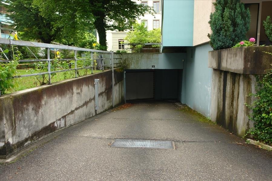 Posto per moto coperto