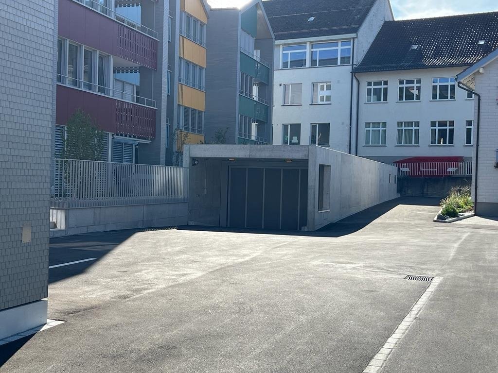 Posto auto coperto per biciclette