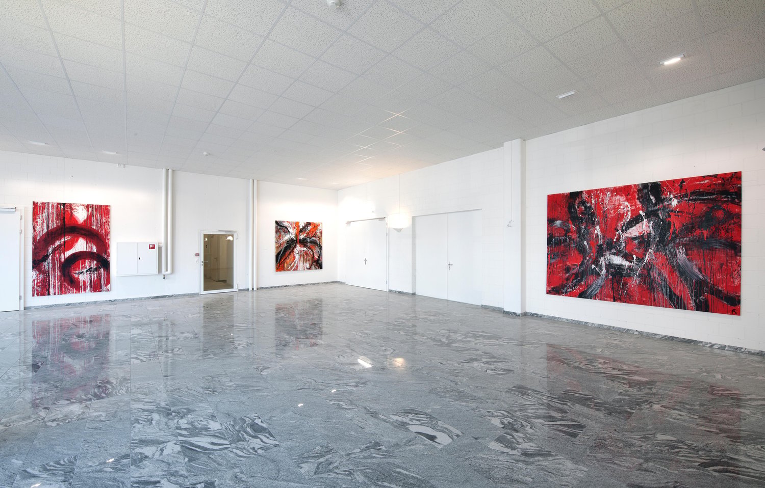 223m² office