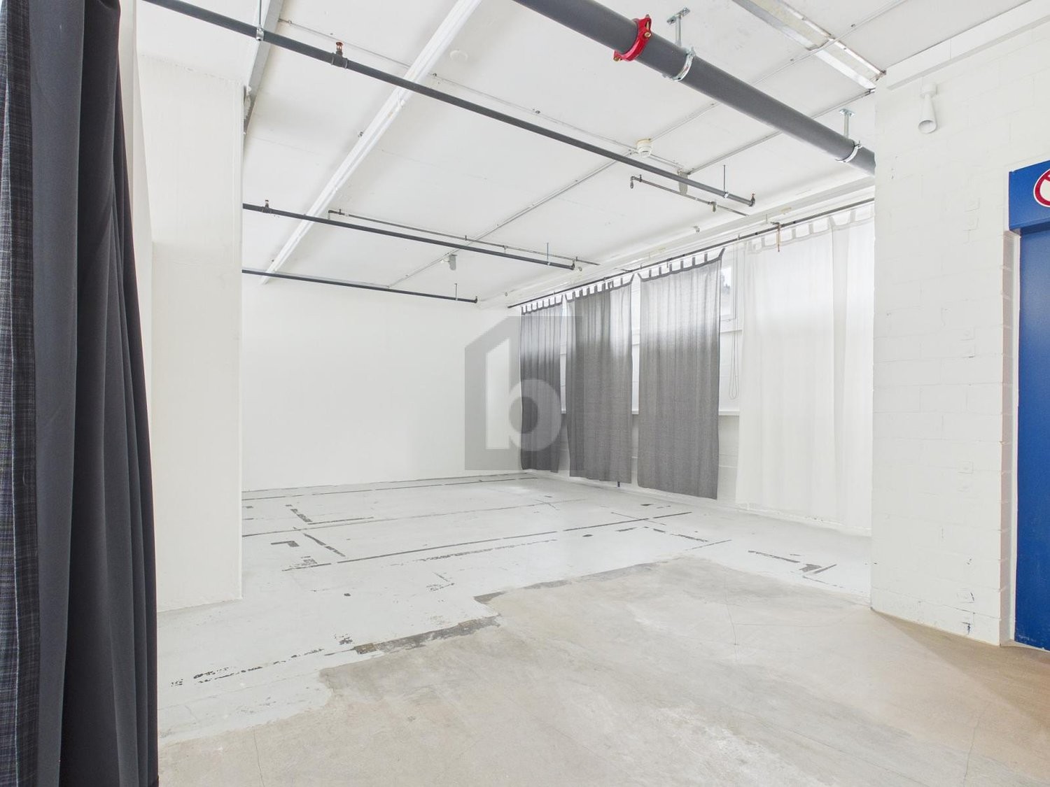 605m² industrial object