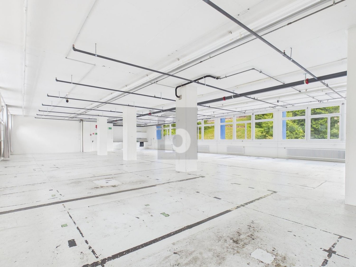 605m² industrial object