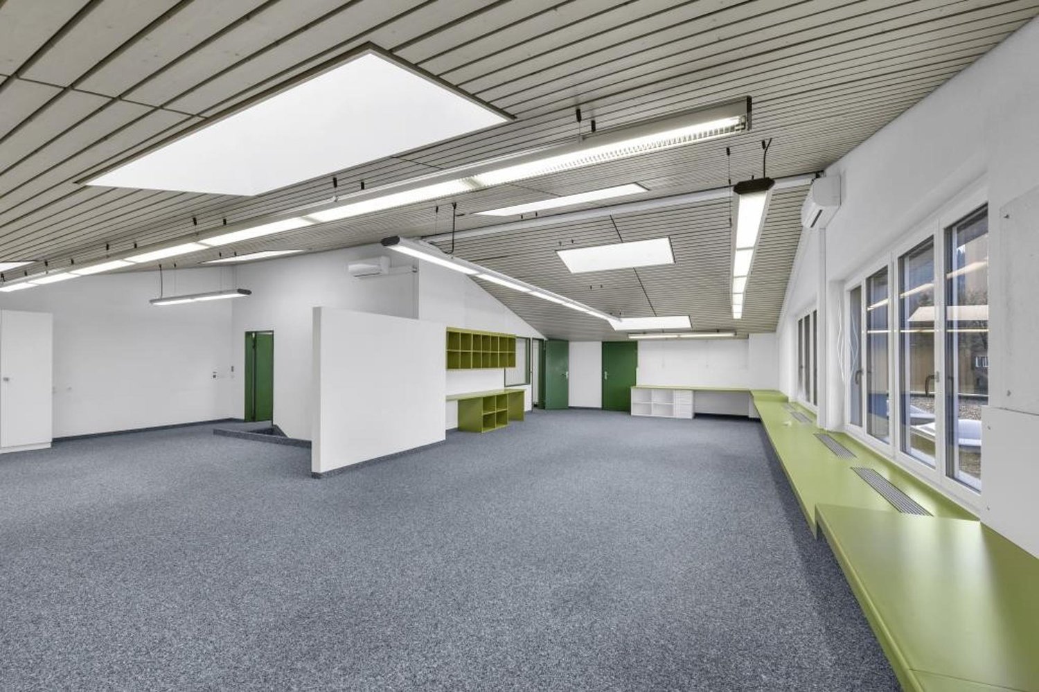 258m² ufficio