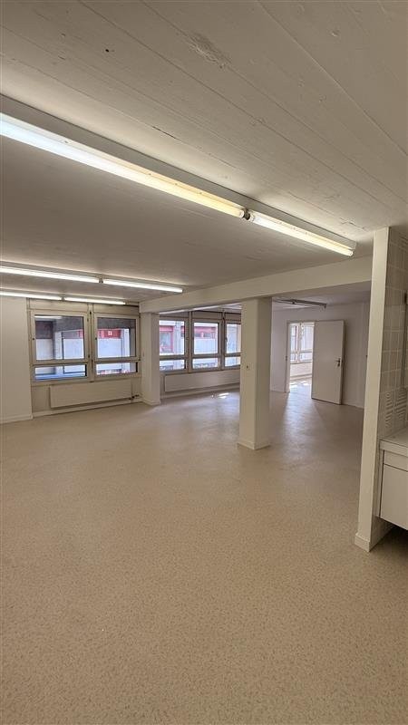 101m² commercial