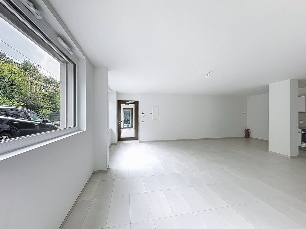54m² negozio