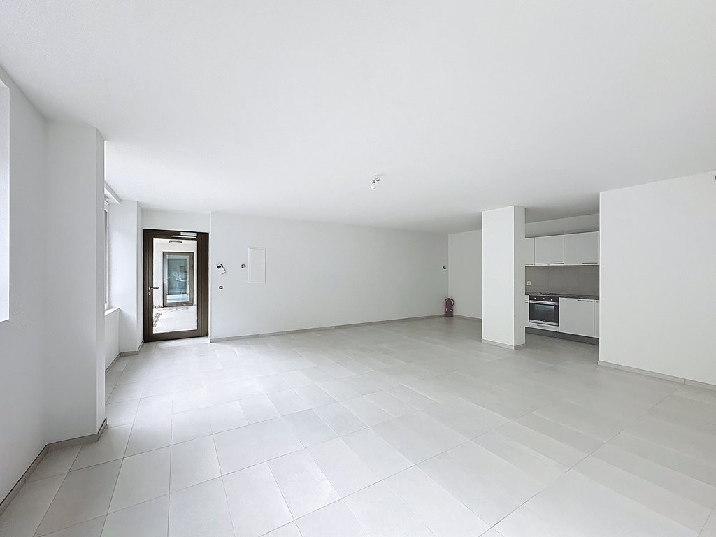 54m² negozio