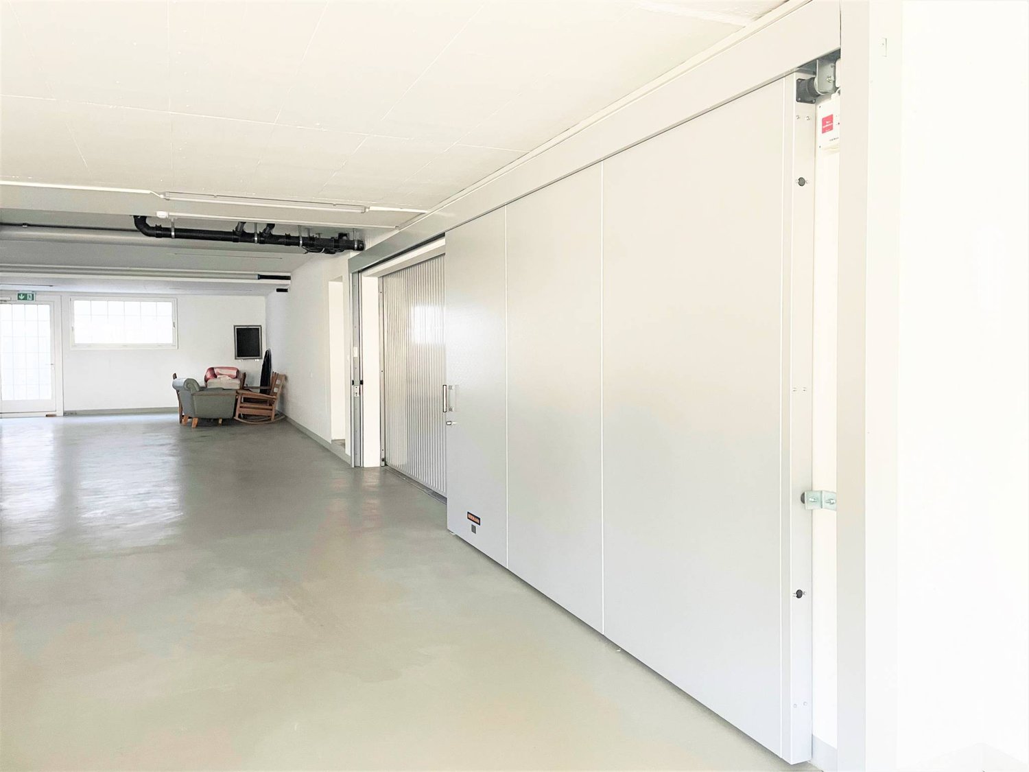 247m² arcade