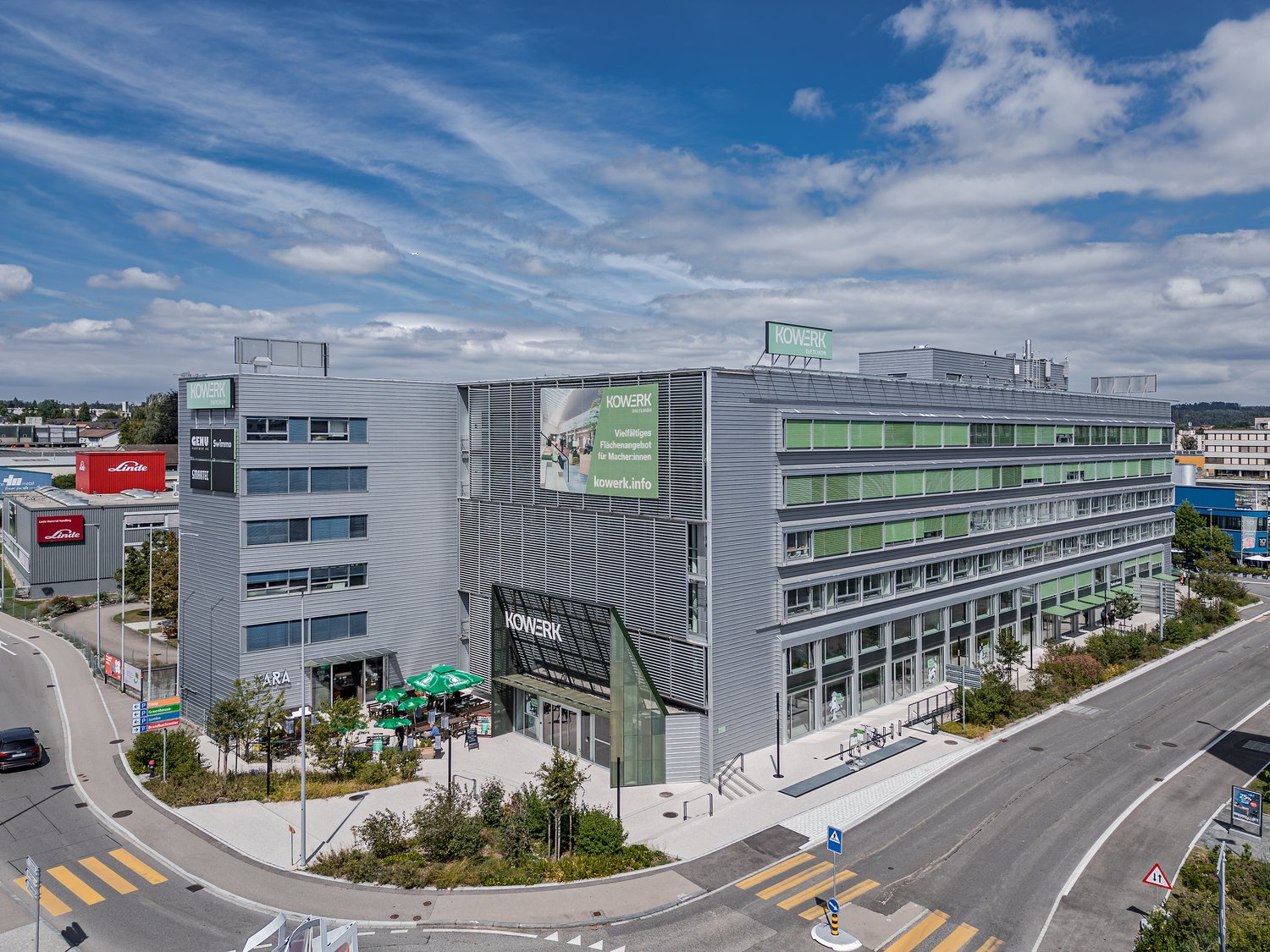 244m² office