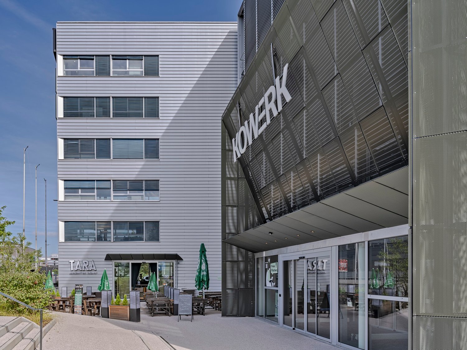 244m² office