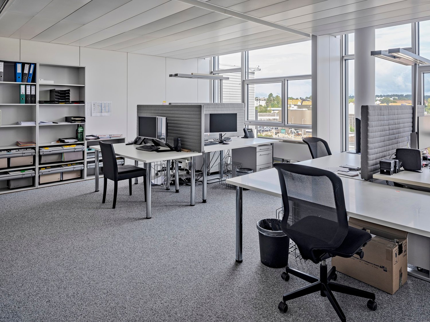 244m² office