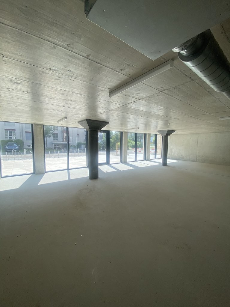 145m² commerciale, foto 5 di 7