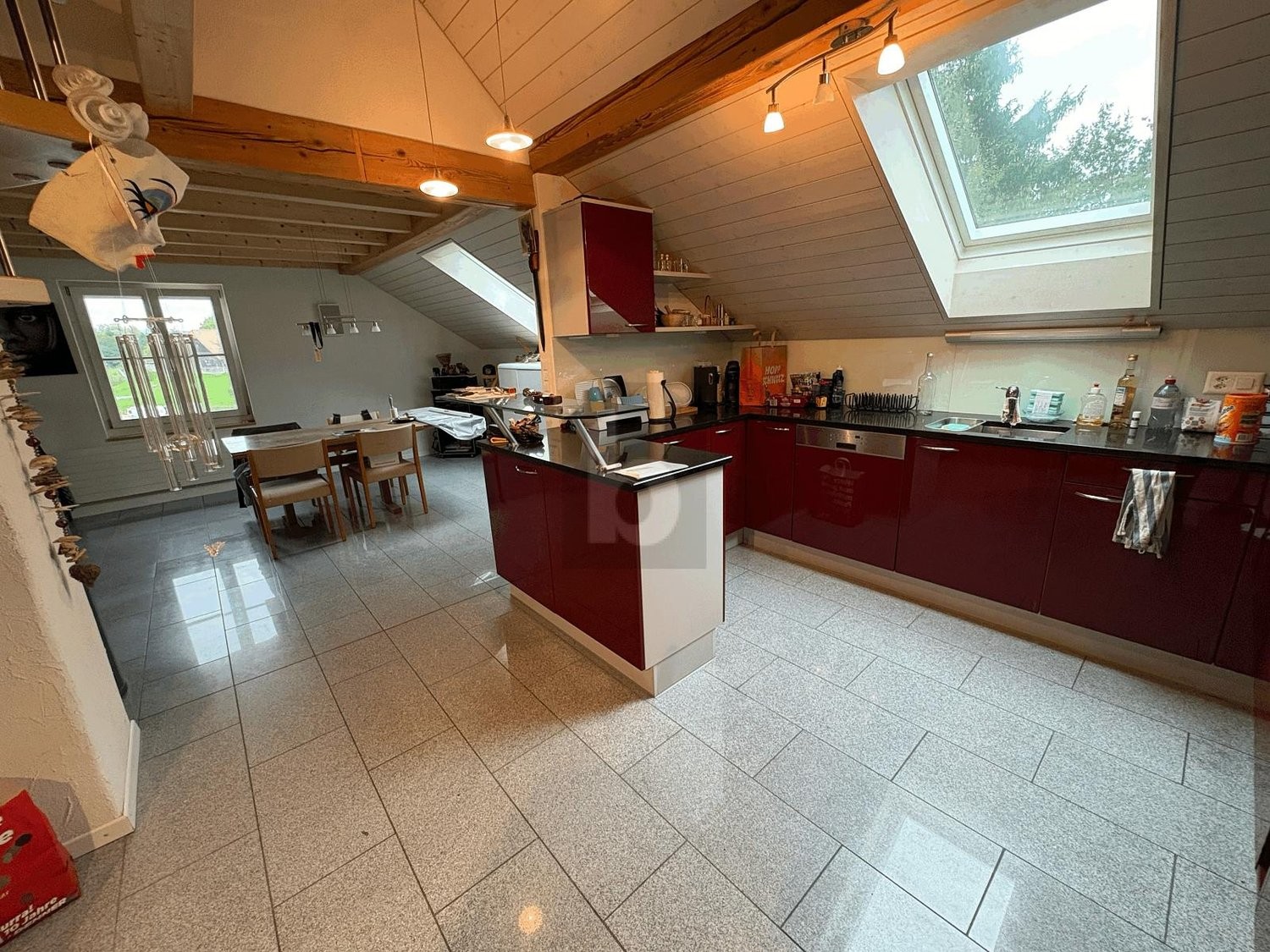 Appartamento mansardato di 2 ½ locali, foto 4 di 4