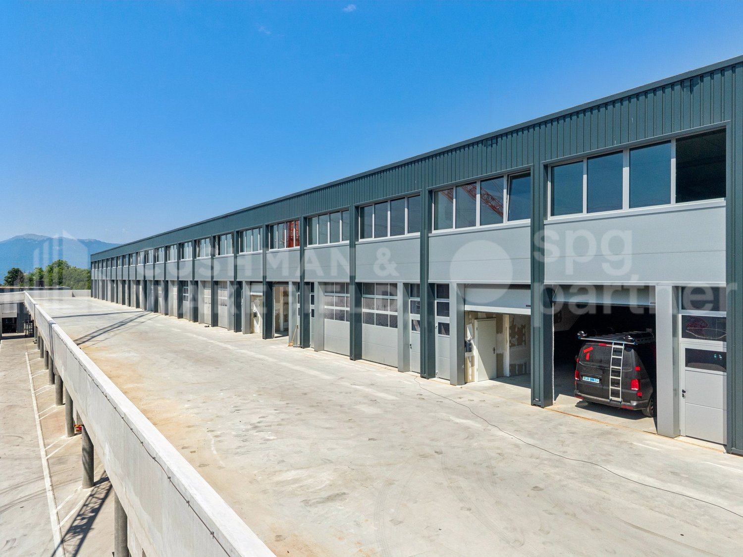 Atelier di 230m²