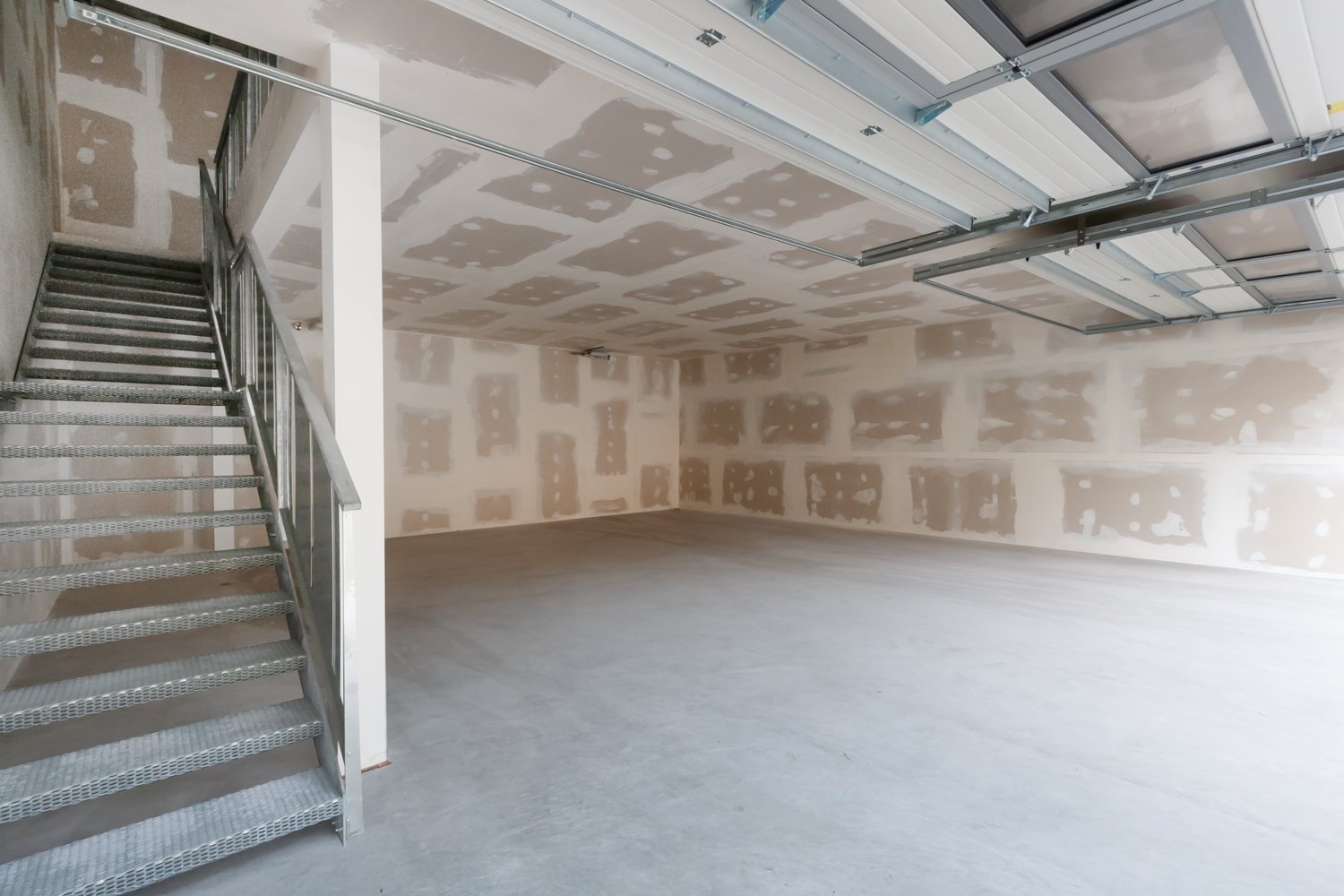 224m² industrial object