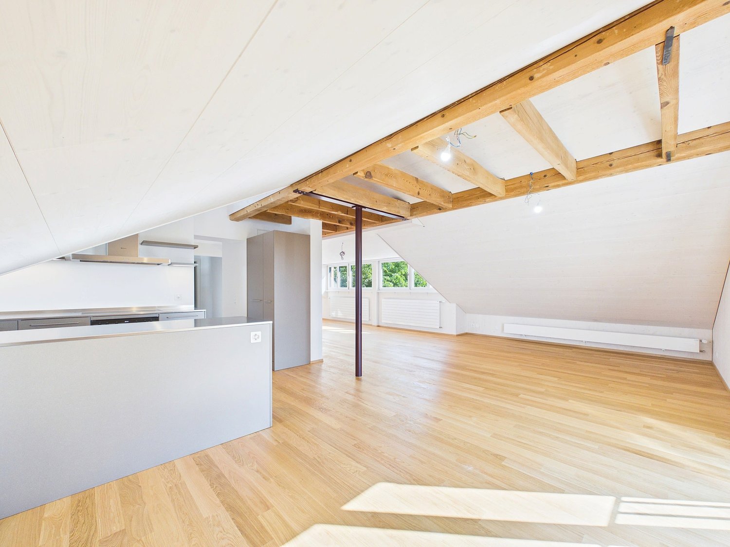 appartamento mansardato di 2 ½ locali, foto 2 di 10