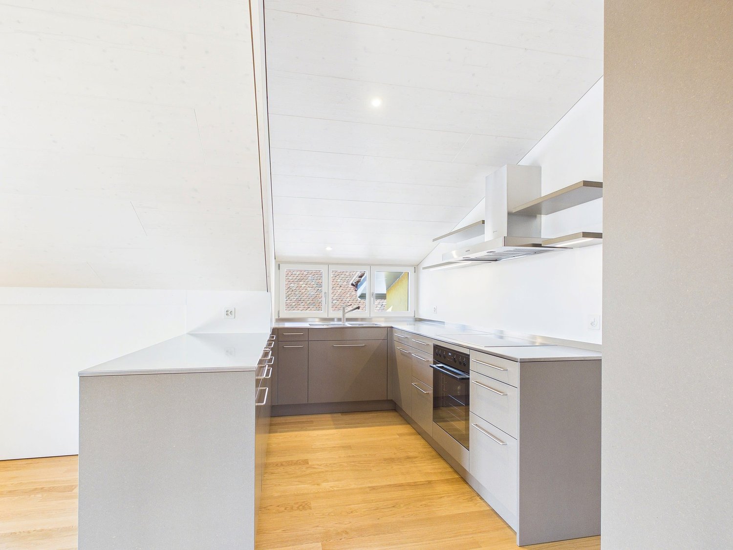 appartamento mansardato di 2 ½ locali, foto 5 di 10