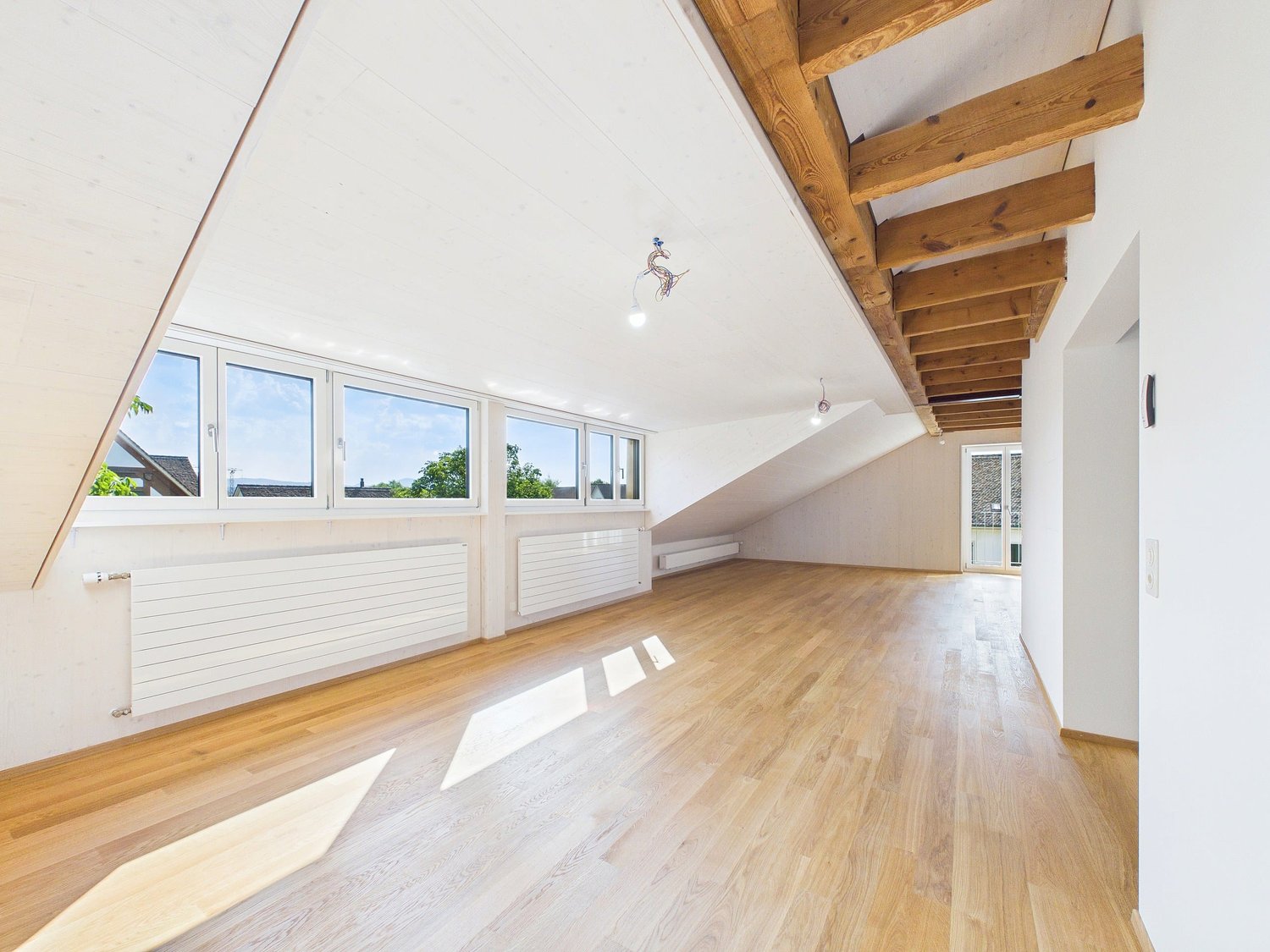 appartamento mansardato di 2 ½ locali, foto 1 di 10