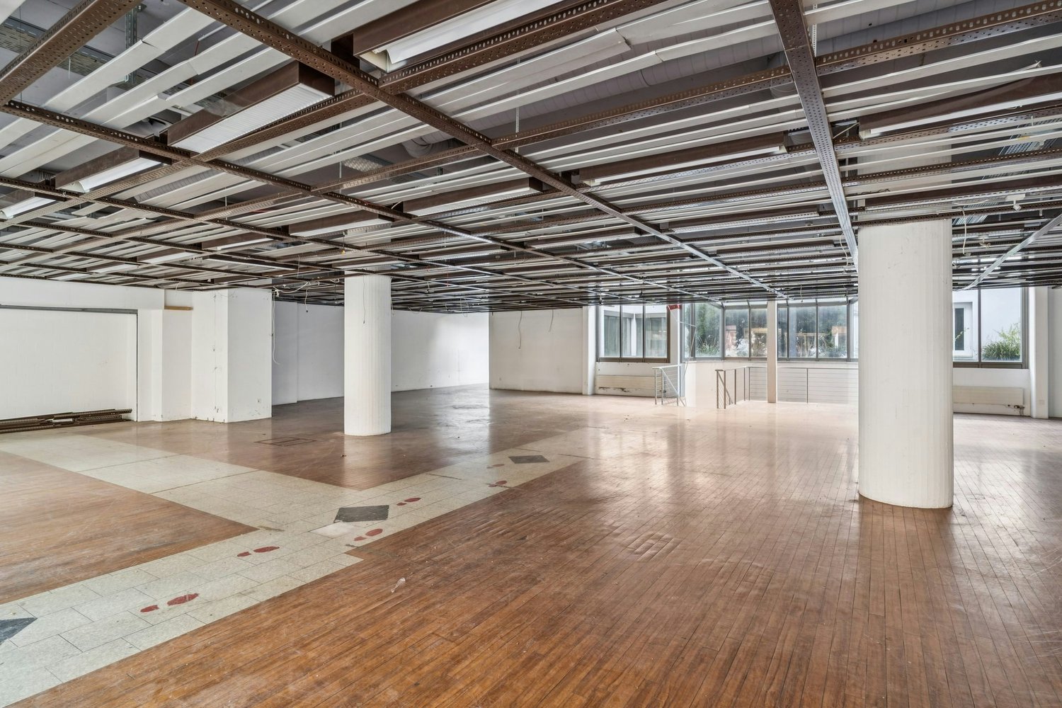 1081m² commercial, foto 4 di 10