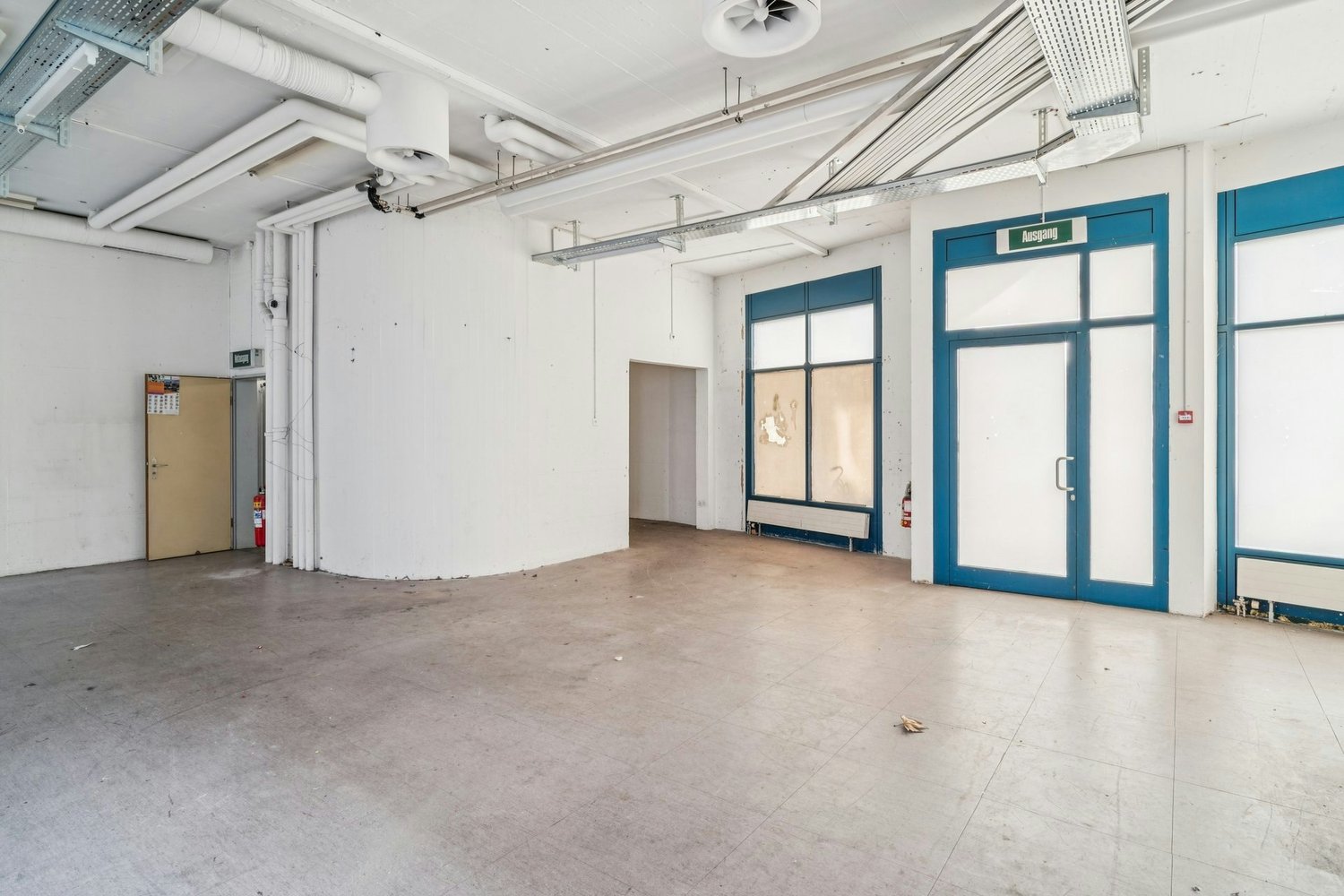 1081m² commercial, foto 6 di 10