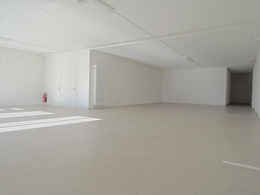 negozio di 100m², foto 4 di 9