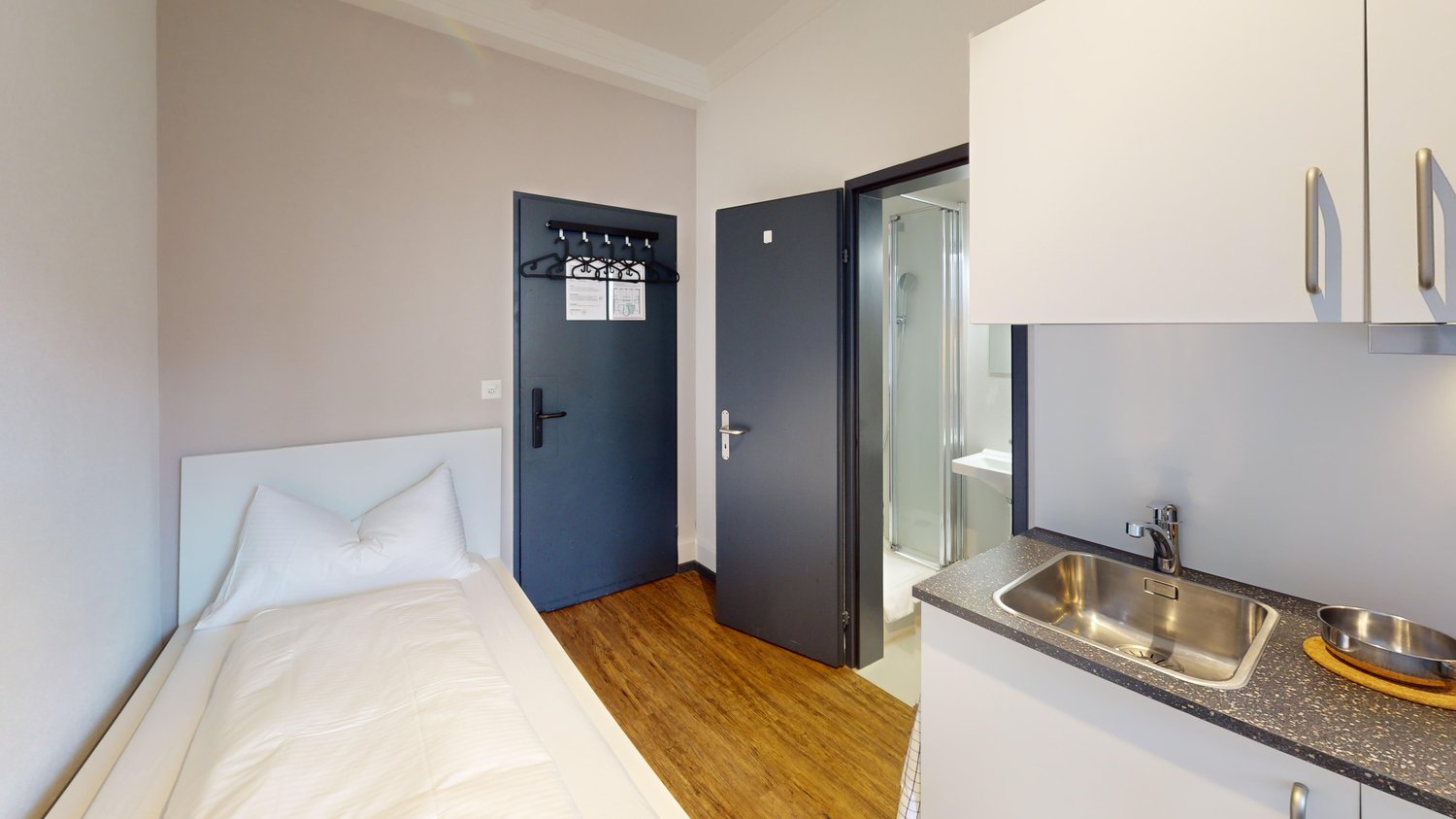 1 room furnished flat