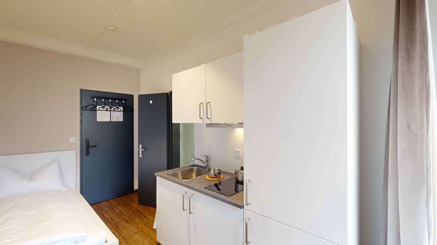1 room furnished flat