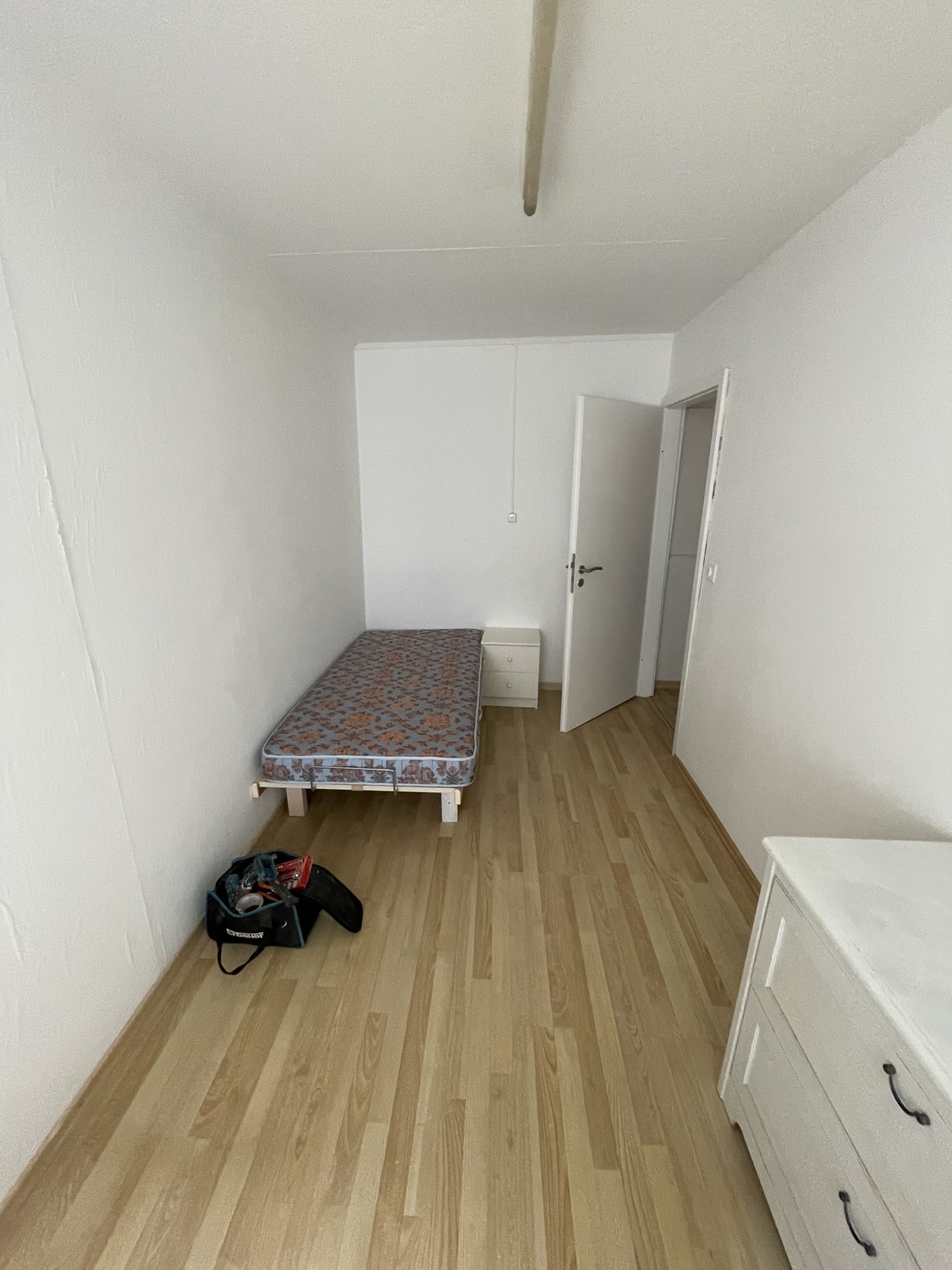 Chambre dans un appartement partagé