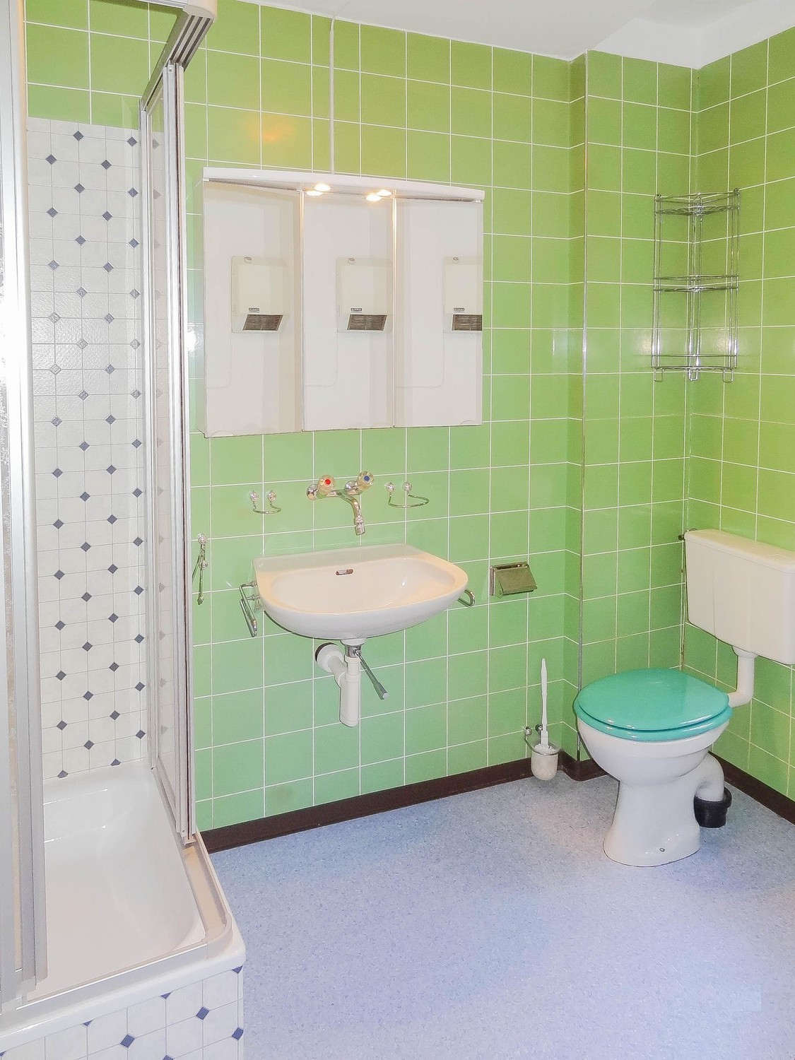 Chambre dans un appartement partagé