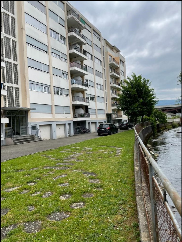 Slot aperto, foto 1 di 2