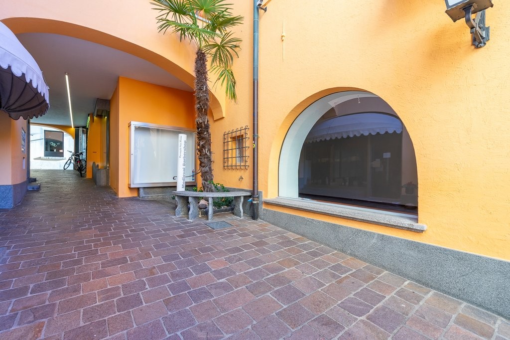 30m² commercial
