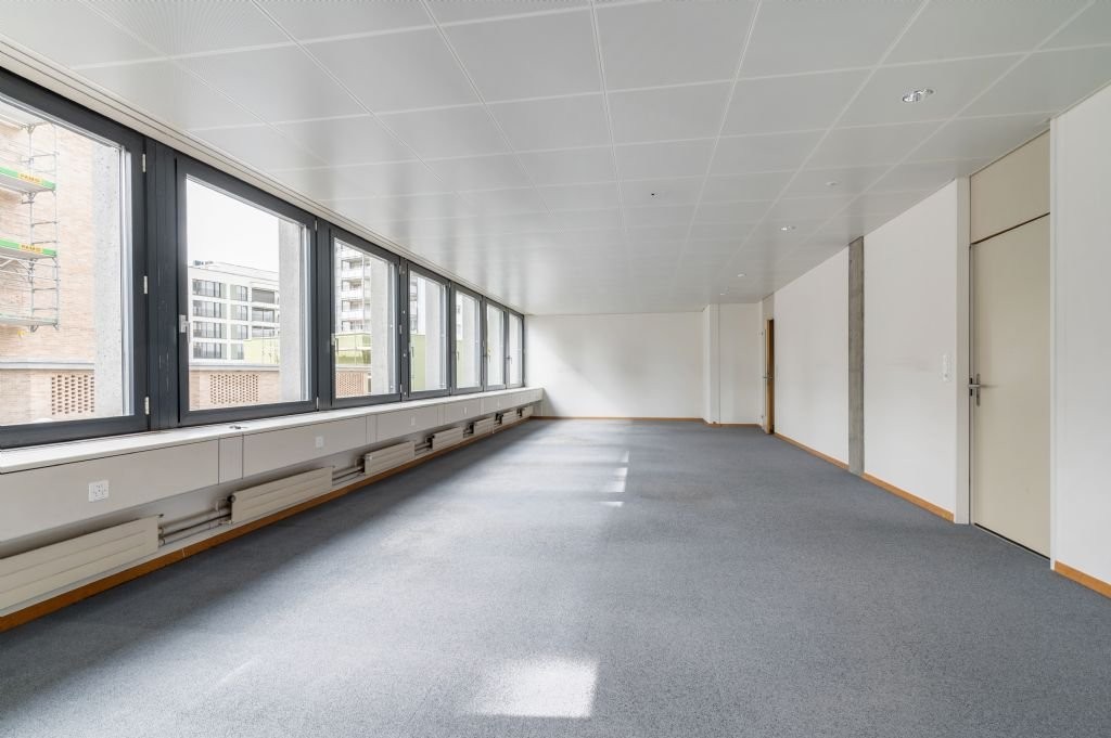 470m² commercial