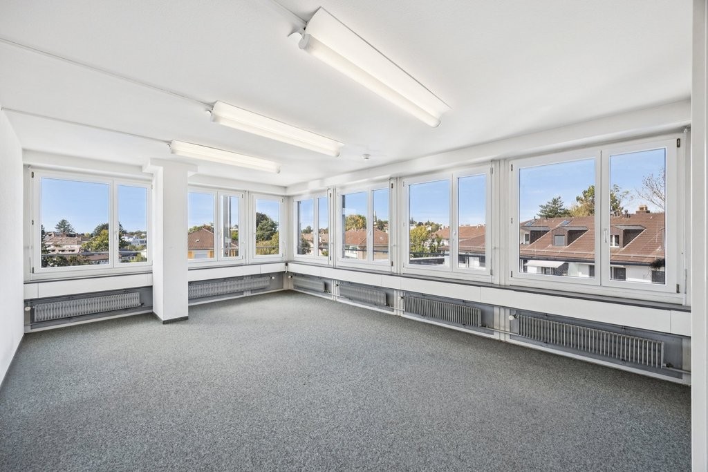 332m² bureau