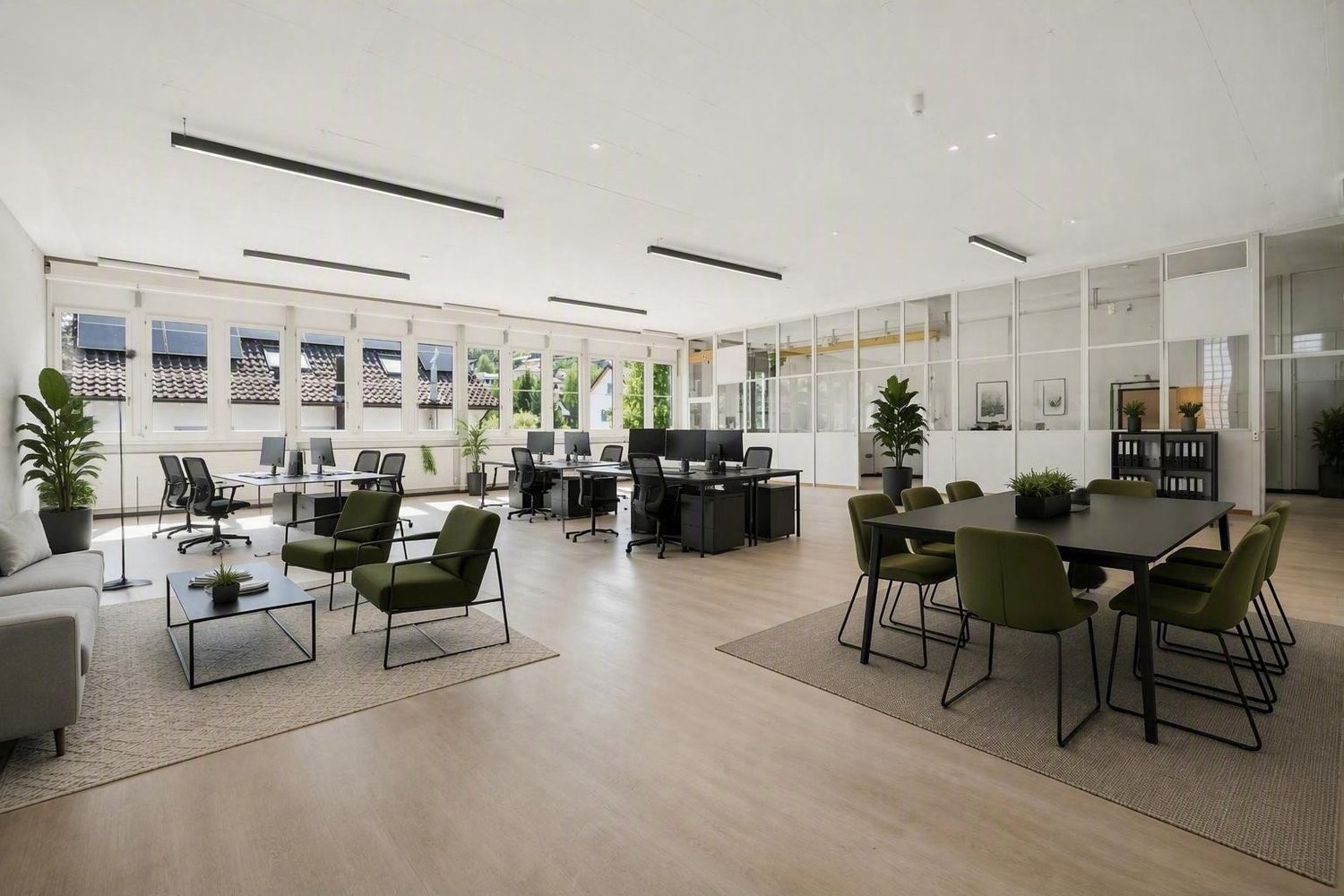 242m² commercial
