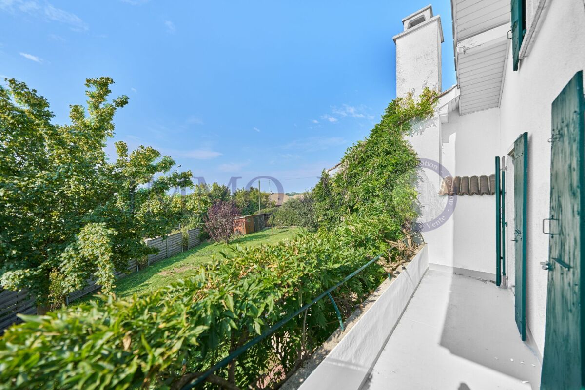 7 rooms villa
